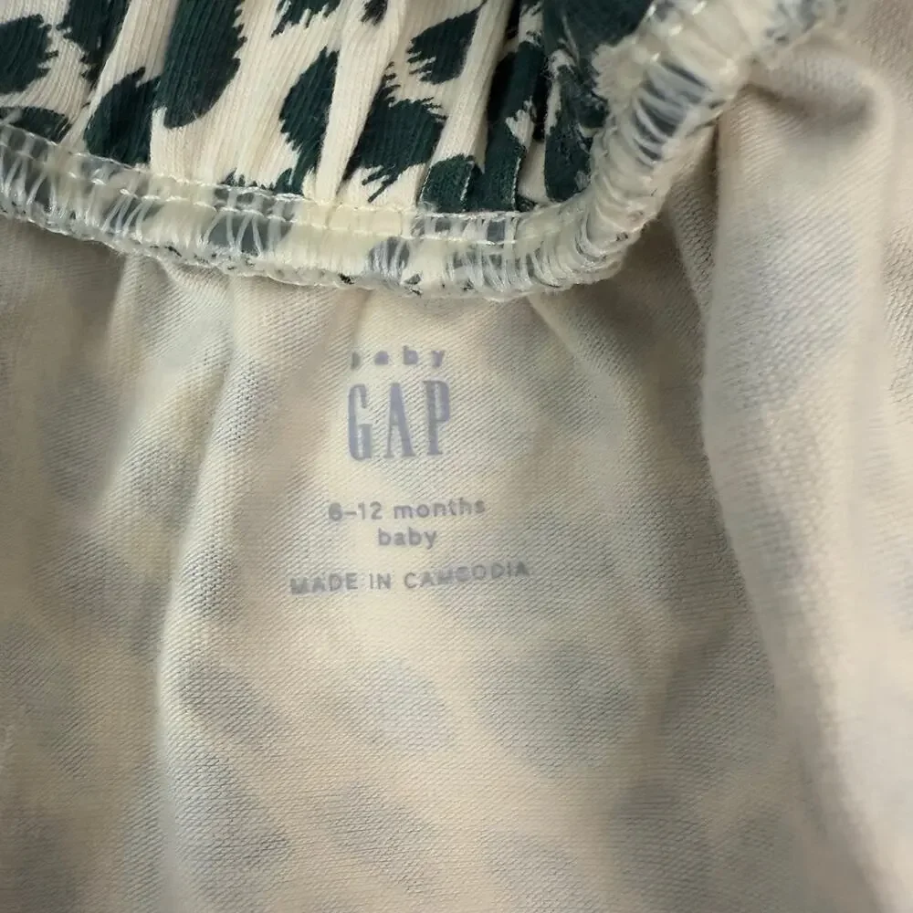 GAP baby leopard